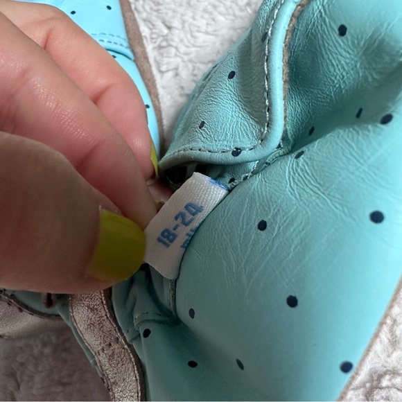 -Robeez | Soft Leather Blue and Silver Anchor Dot Moccasin | Size 18-24 Months - Picture 4 of 8